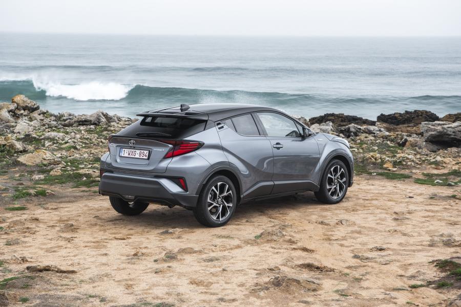  Toyota C-HR Hybrid 2019 года  (WW) (фото 139 из 174)
